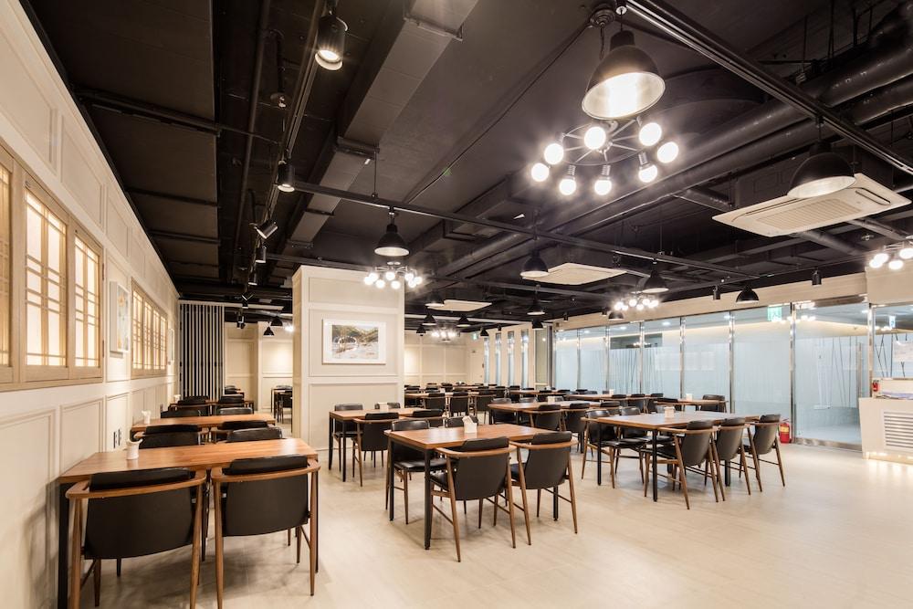 The First Stay Hotel Seoul Eksteriør billede