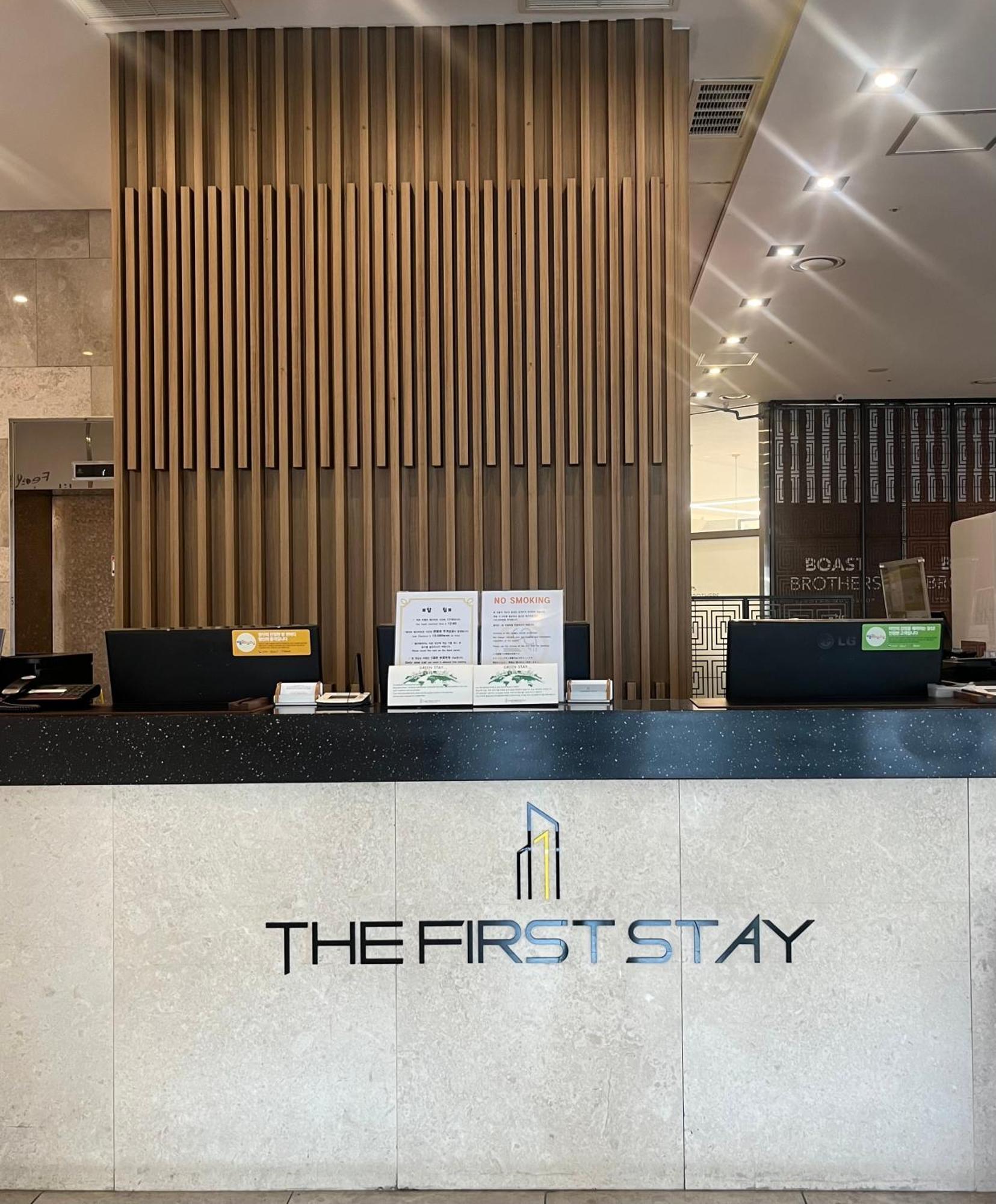 The First Stay Hotel Seoul Eksteriør billede